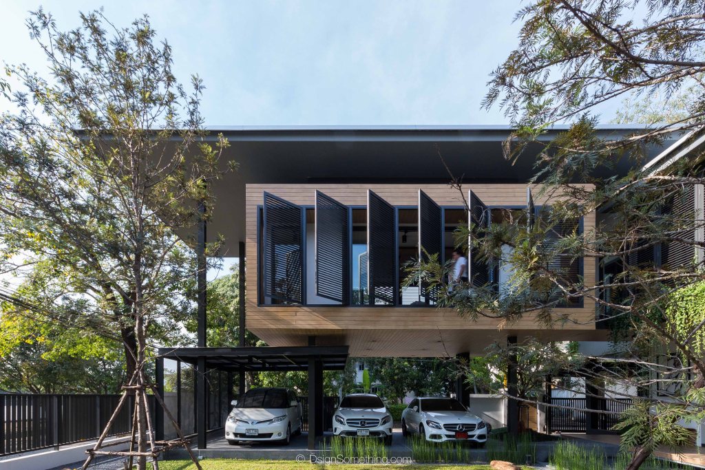 Contemporary tropical house